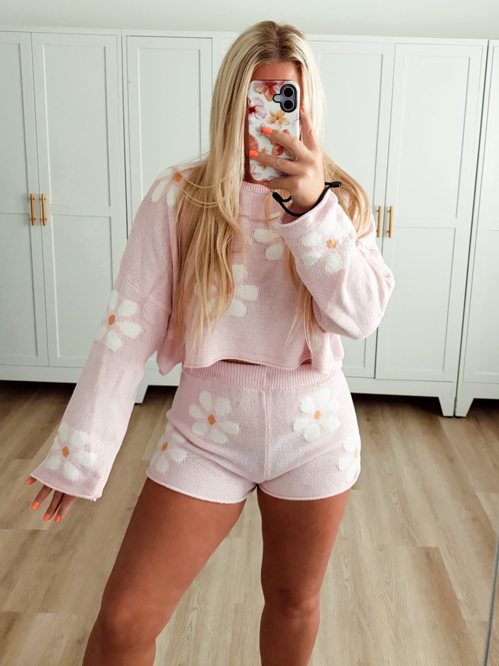 moon & madison Pink Daisy Knit Lounge Set